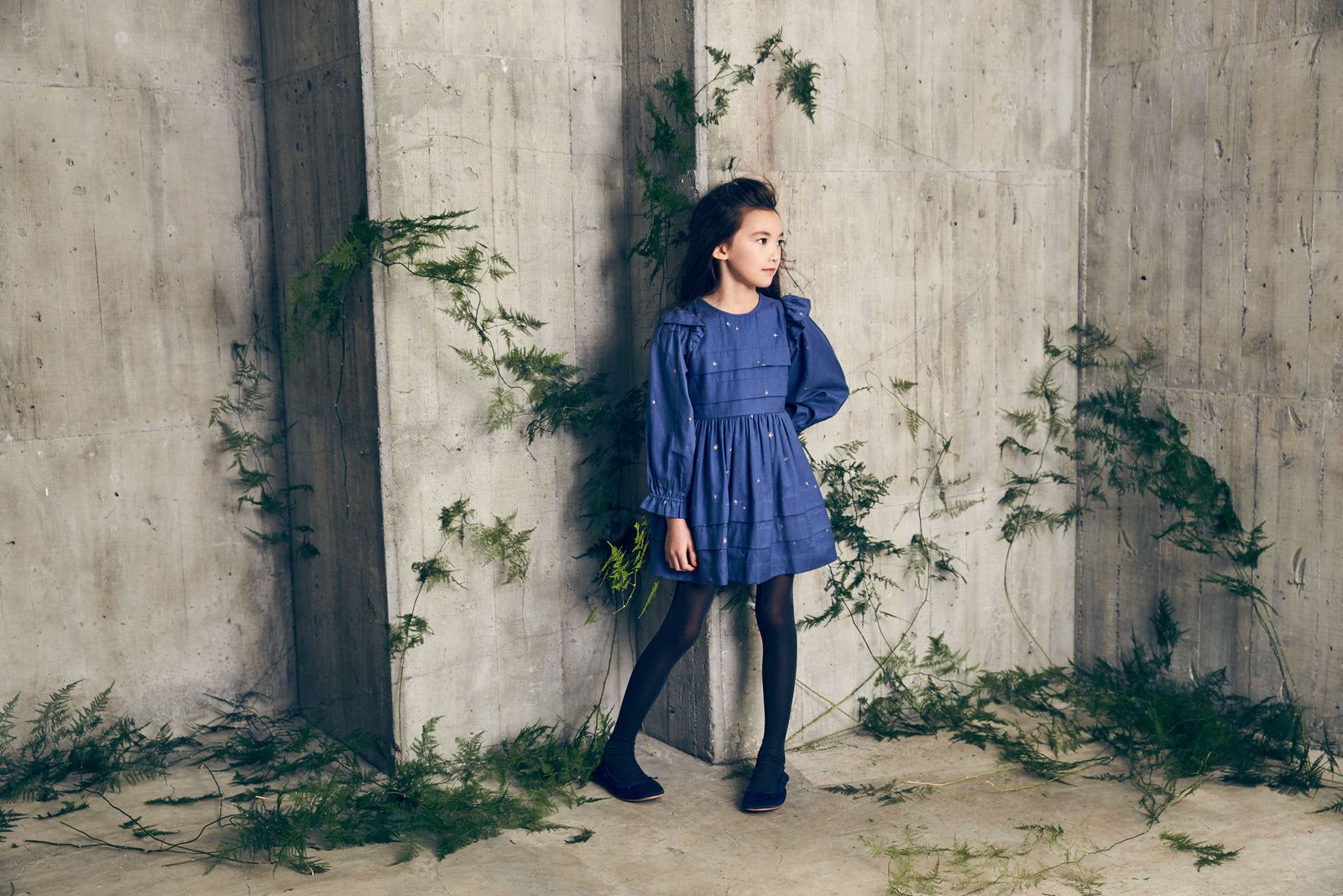 Liesl Dress | Voluminous purple cotton dress with ruffles  NELLYSTELLA