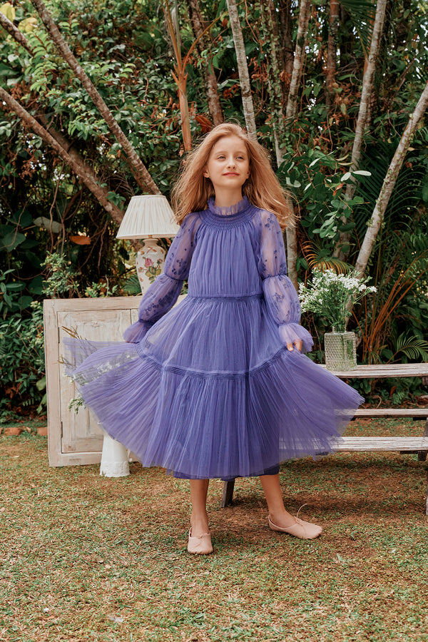 Birthday dress with embroidered puff sleeves in purple tulle